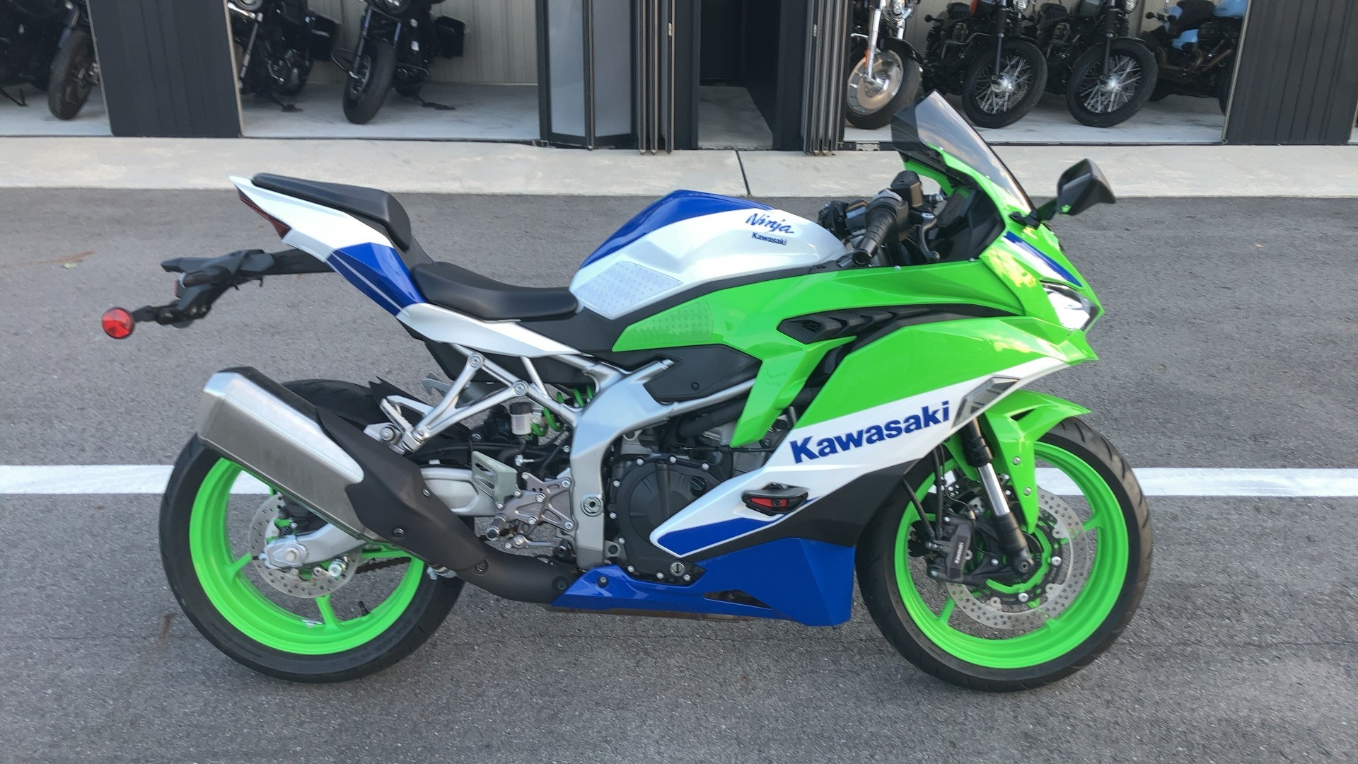 NINJA ZX-4RR ヨシムラスライダー ヨシムラステップ ETC2．0