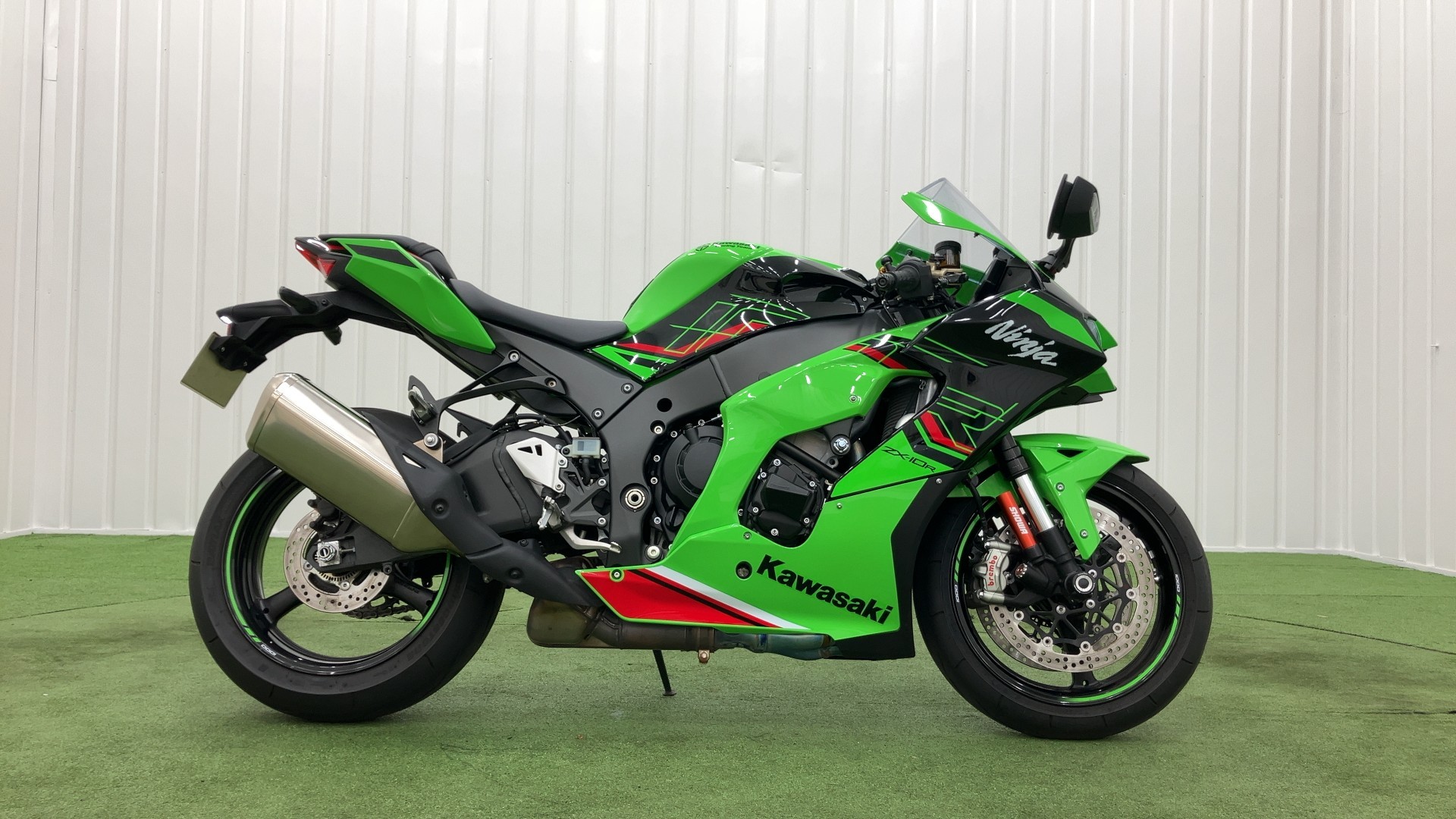 Ninja ZX-10R 水冷4気筒 KRT Edition TFTメーター