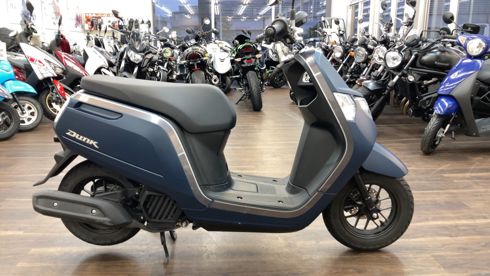 obvr_614445_2512251628_360_img