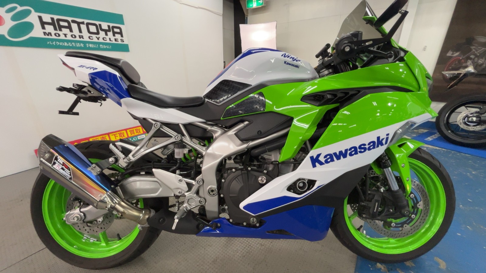中古 KAWASAKI カワサキ Ninja ZX−4RR 2024年式 6088km